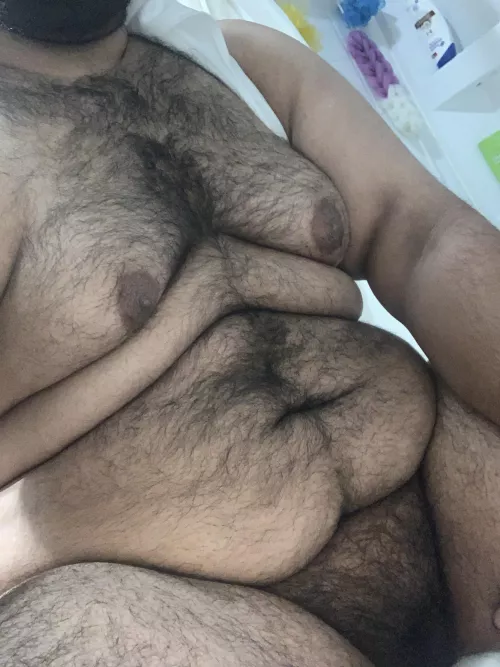 Who wants a hairy chub ππ€€