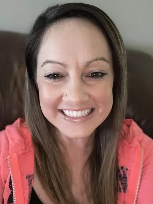 Who wants me to be their babe? 😘