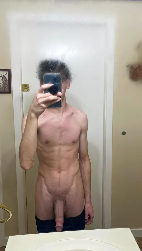 who wants my 18 year old cock? π