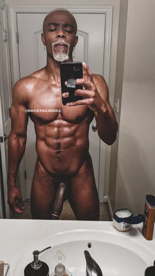 Rockthemikee OnlyFans Leaked