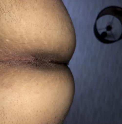 Who wants some morning ass on your face? (P.s.: it’s 11 am for me)