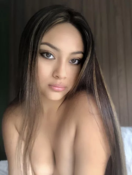 Who wants this lips? Who wants this lips?