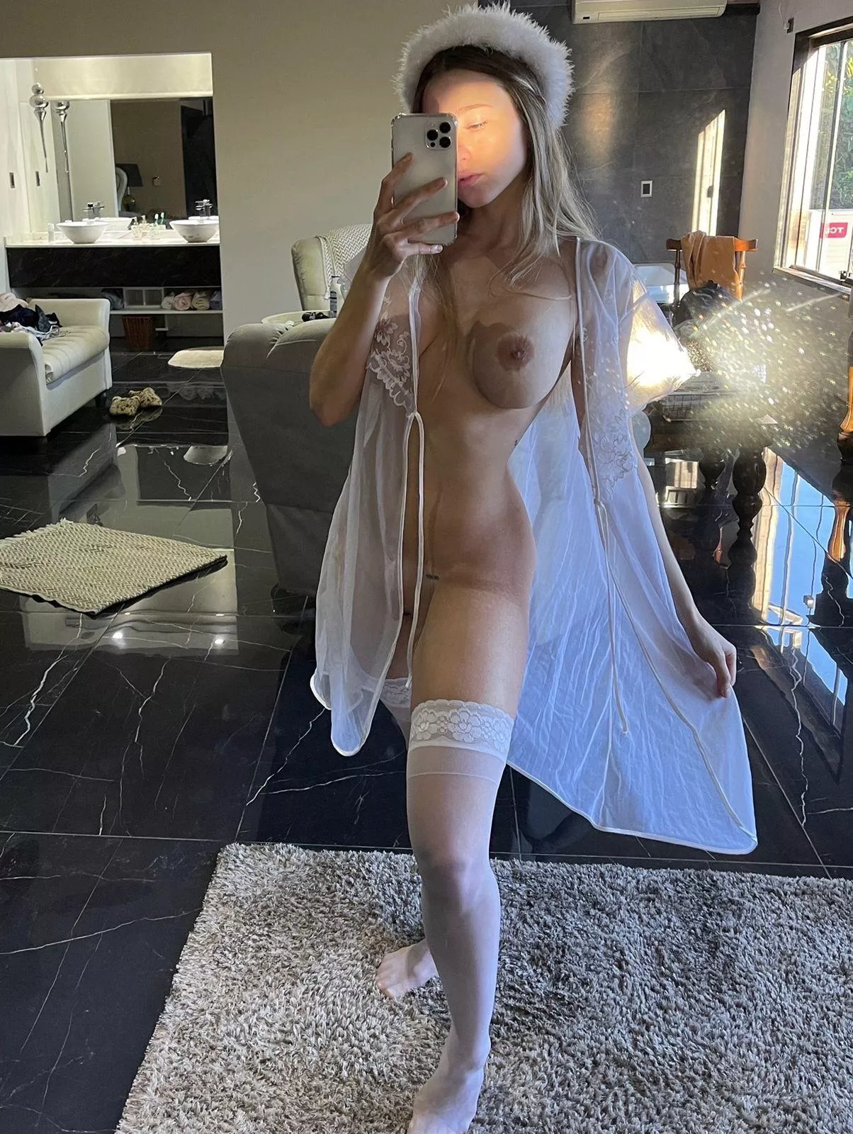 Who wants to be my daddy?🙈 my page is free and I’m always online, link in comments 🌈🦄 Who wants to be my daddy?🙈 my page is free and I’m always online, link in comments 🌈🦄