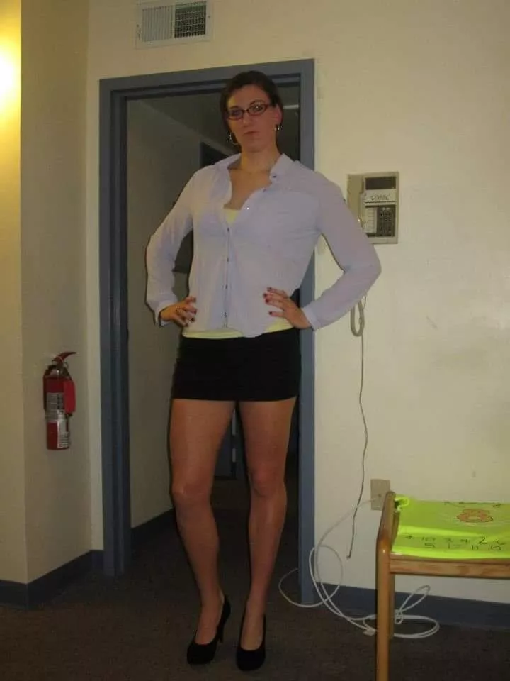 Who wants to be teacher's pet? Who wants to be teacher's pet?