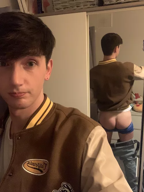 Who wants to bury their face in it? Itโll make this college kids 2022๐