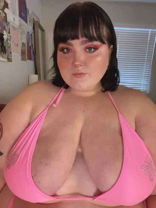 who wants to chat?💓🥺