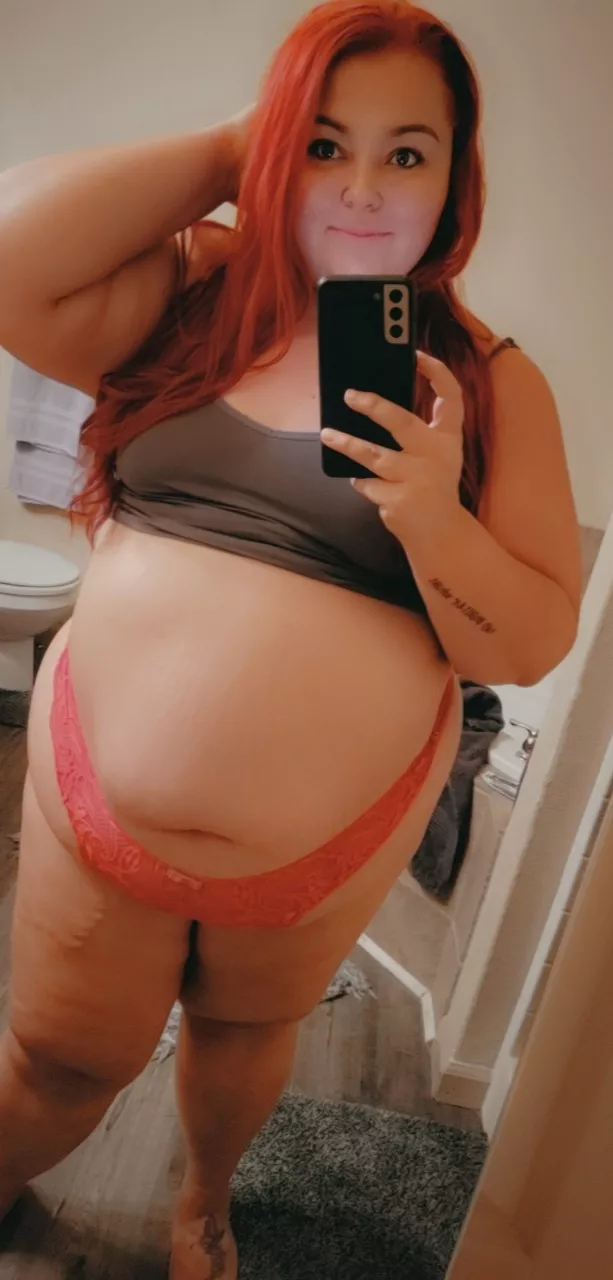 Who wants to chat since my husband is ignoring me? Who wants to chat since my husband is ignoring me?