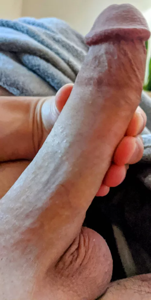 Who wants to come cuddle with this hungover daddy today?