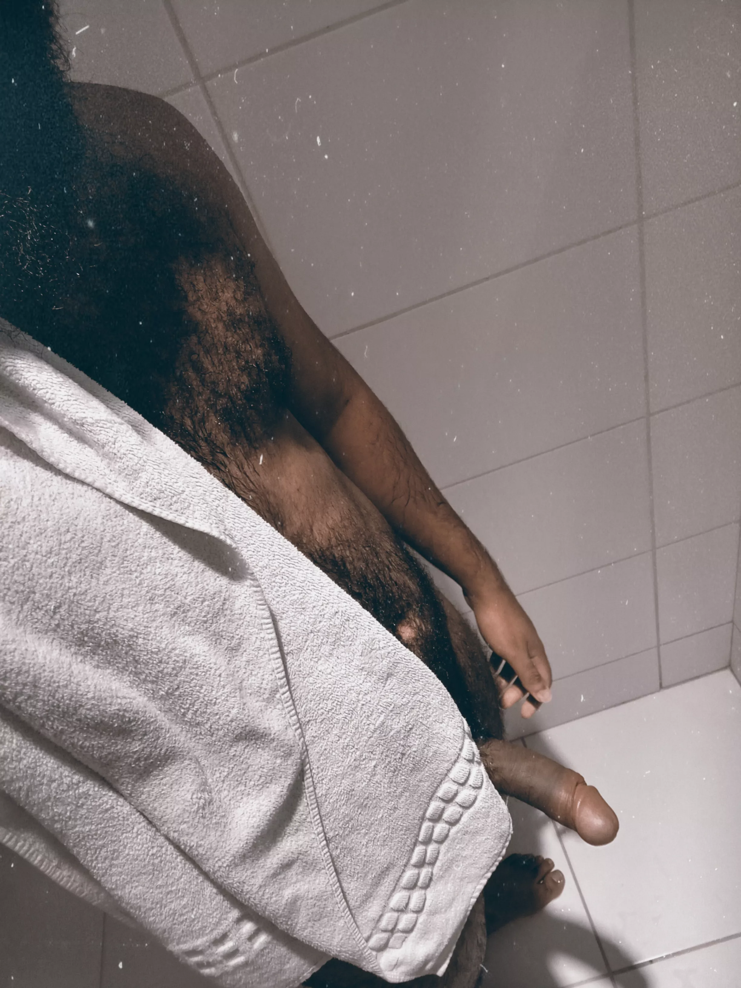 Who wants to come take a shower? Who wants to come take a shower?