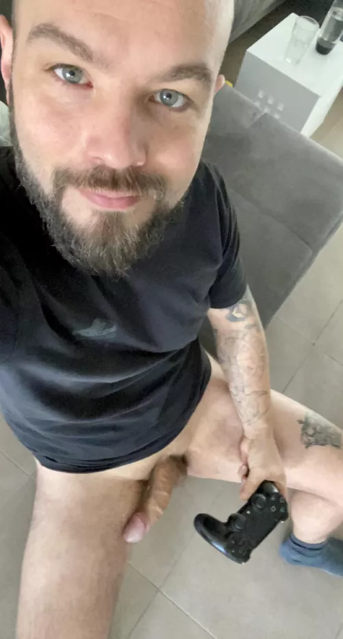 Who wants to cum and play with me? [35]