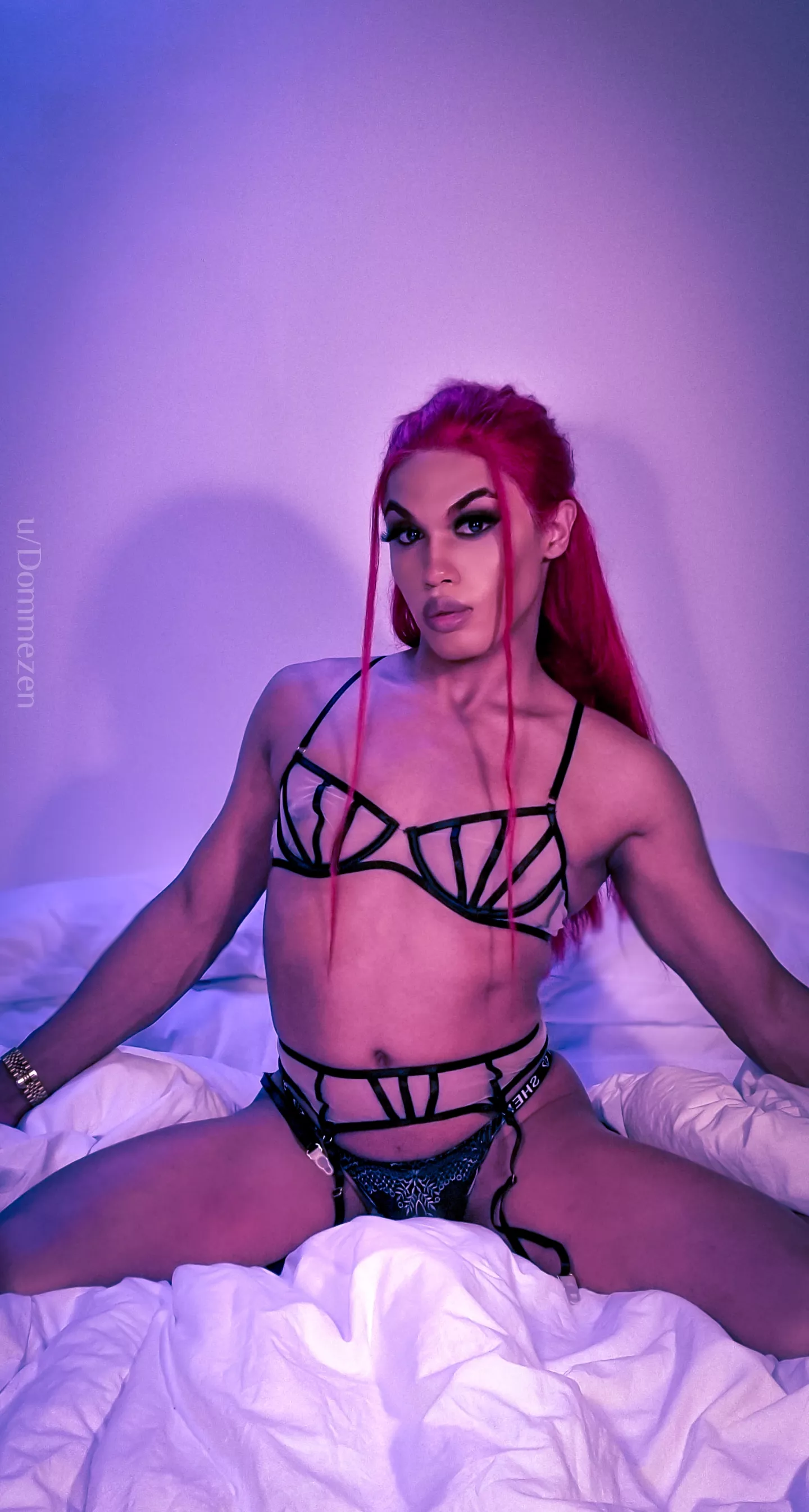 Who wants to cum keep me company....? π Who wants to cum keep me company....? π