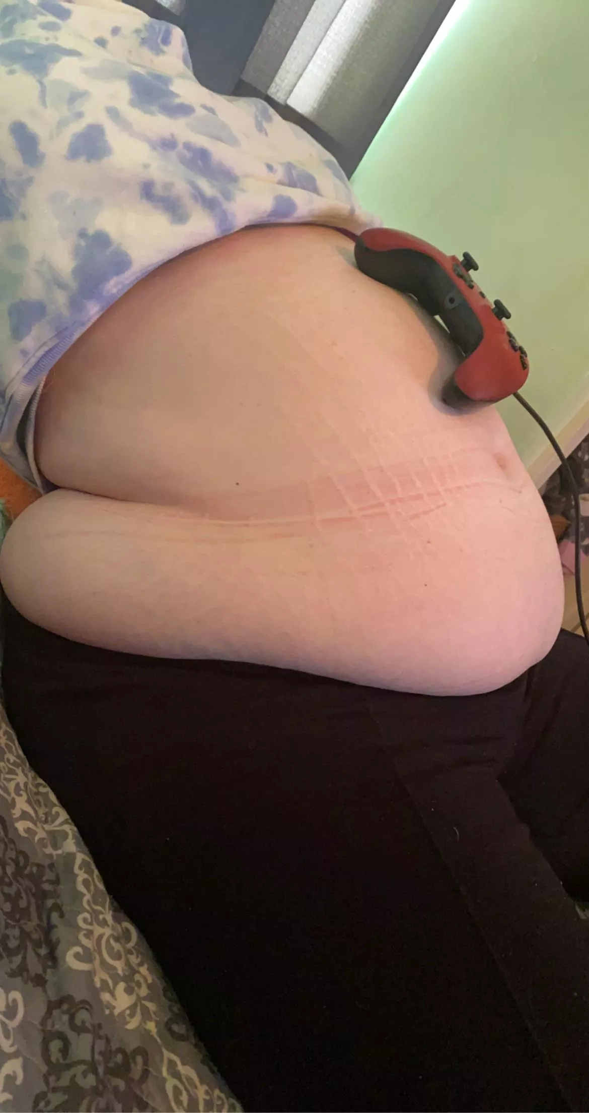 Who wants to feed this belly and get rewarded 😘