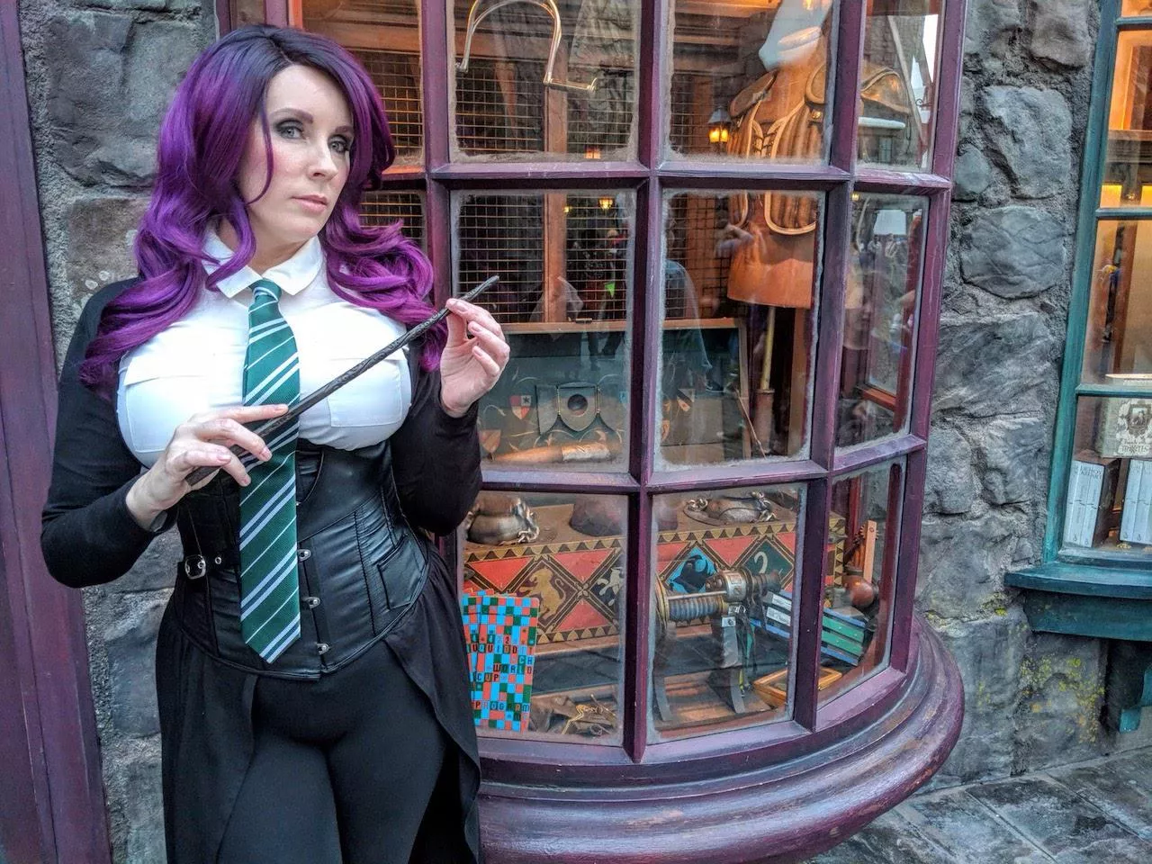 Who wants to fuck a witch? Who wants to fuck a witch?