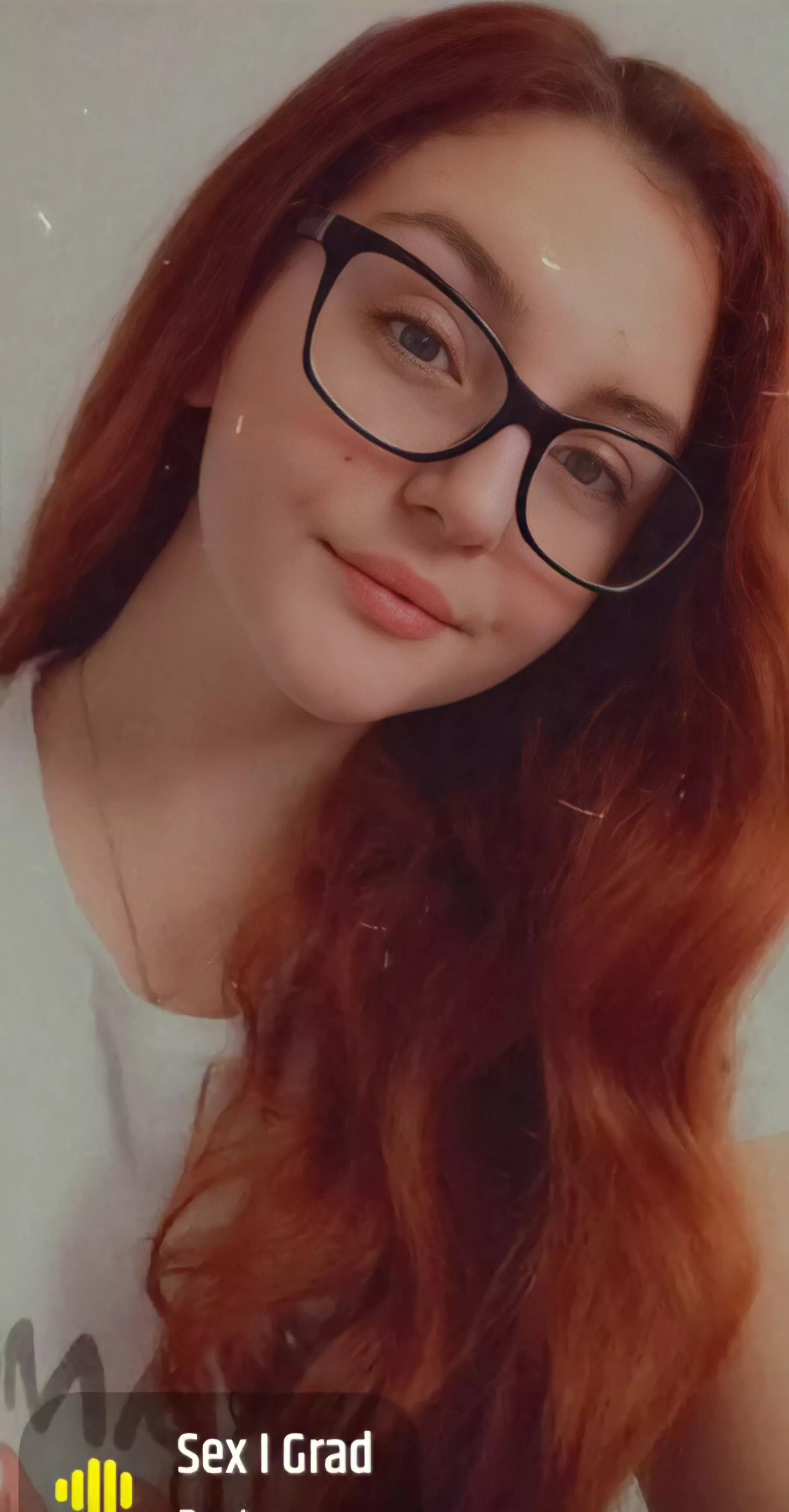 Who wants to give this beautiful redhead a facial she deserves nudes NSFW_Tributes NUDE-PICS