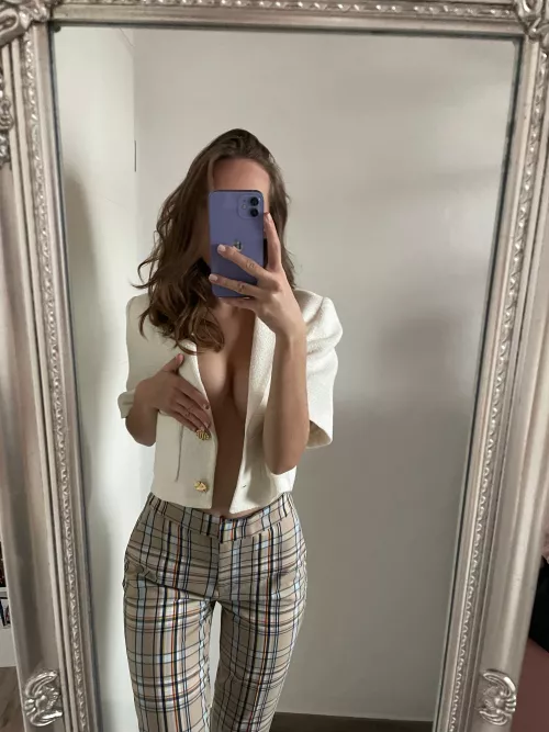 who wants to help me get out of this vest? ๐