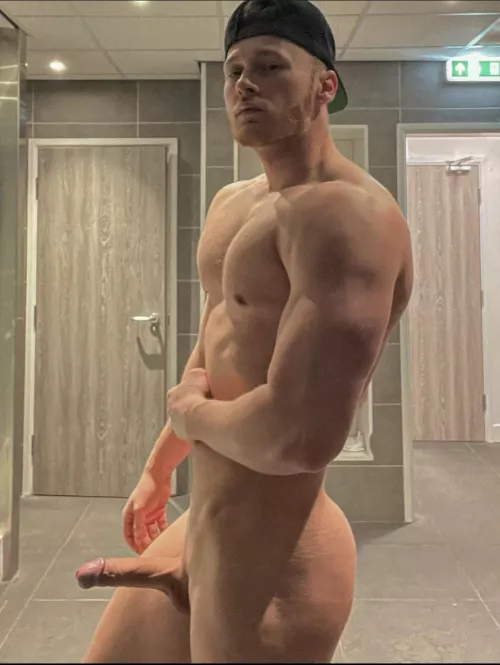 Who wants to hit the showers π₯΅
