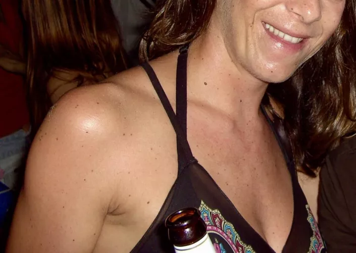 Who wants to jerk off with me on hot no nudes of my natural freckled wife (42) via live webcam? DM only with second screen ๐ฅ