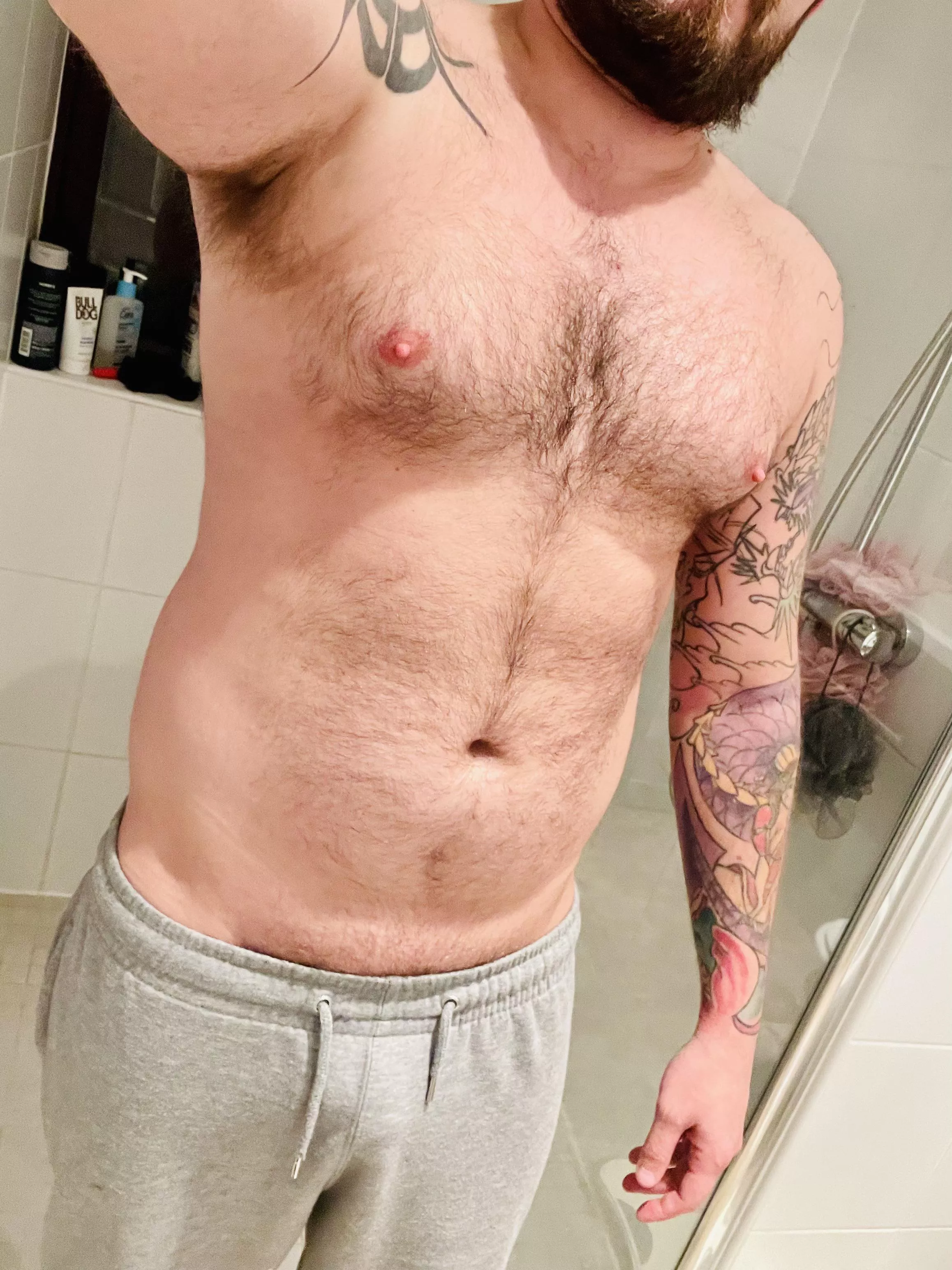 nude guy shower selfie