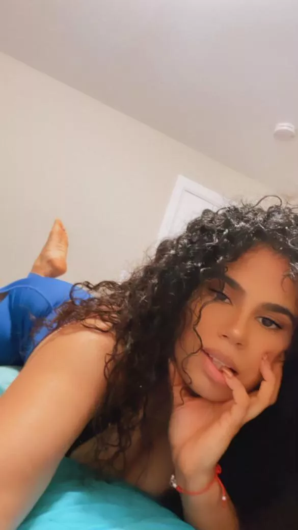 Who wants to keep me company? Who wants to keep me company?