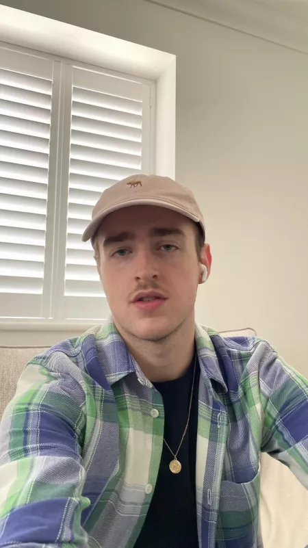 Who wants to kiss? Who wants to kiss?