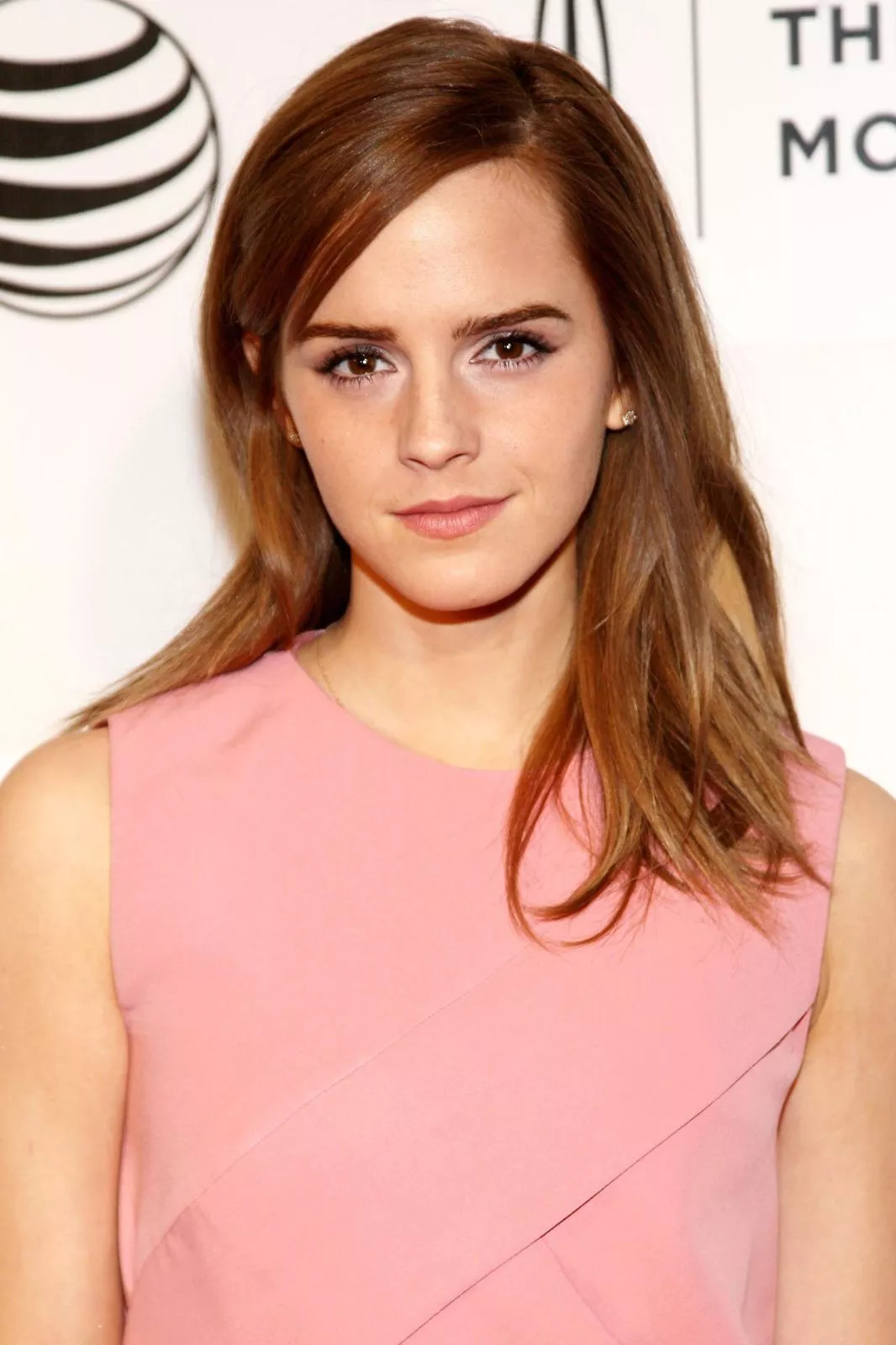 Who wants to pump their cock with me and get super bi for tight Emma Watson? Who wants to pump their cock with me and get super bi for tight Emma Watson?