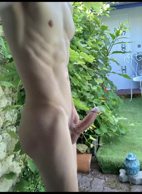 Who wants to put some sun screen on my huge uncut dong? ๐งด๐ = ๐ฆ๐ฆ๐ฆ
