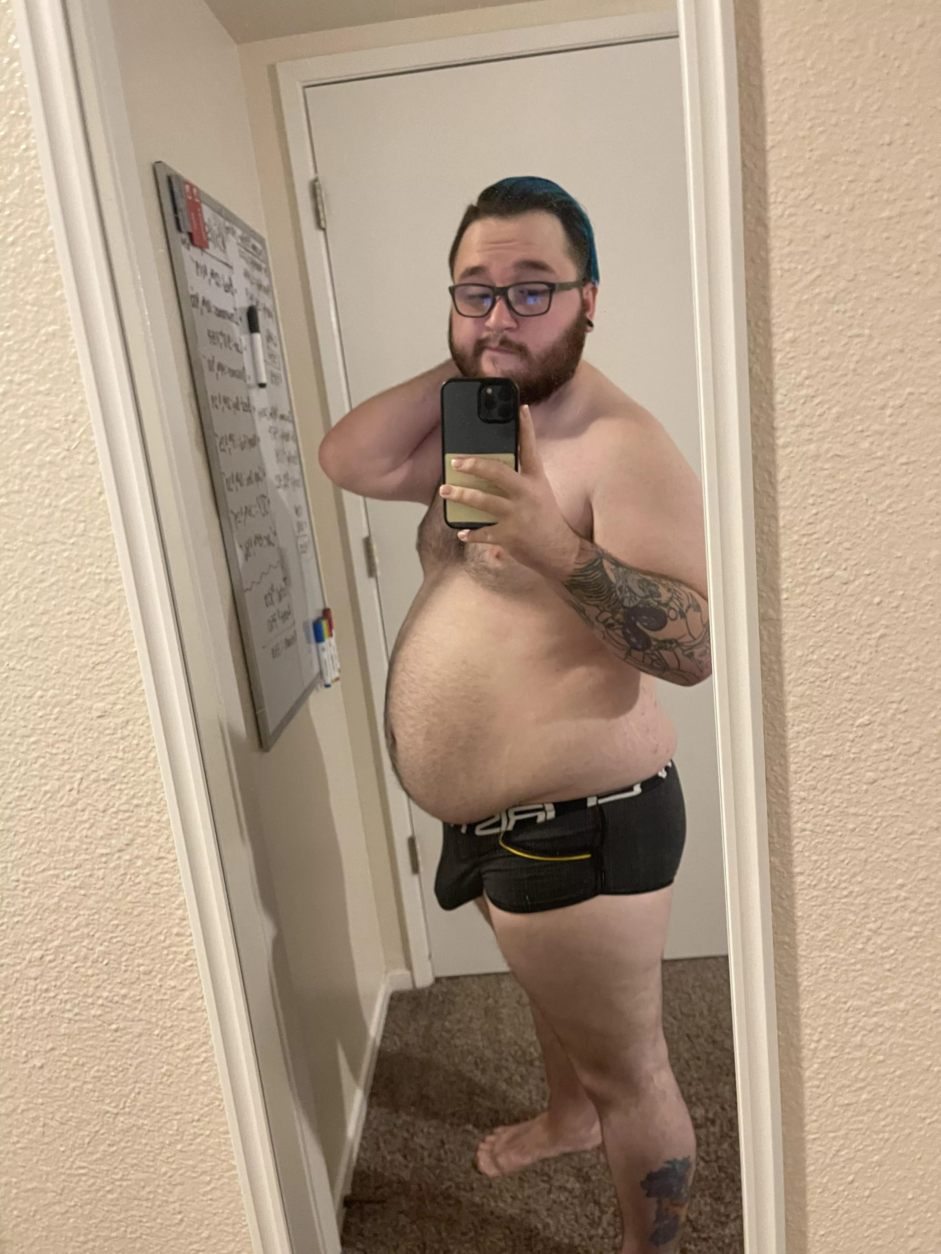 Who wants to rub this belly? Who wants to rub this belly?