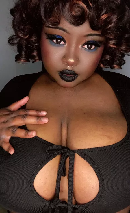 Who wants to ruin my makeup? Who wants to ruin my makeup?