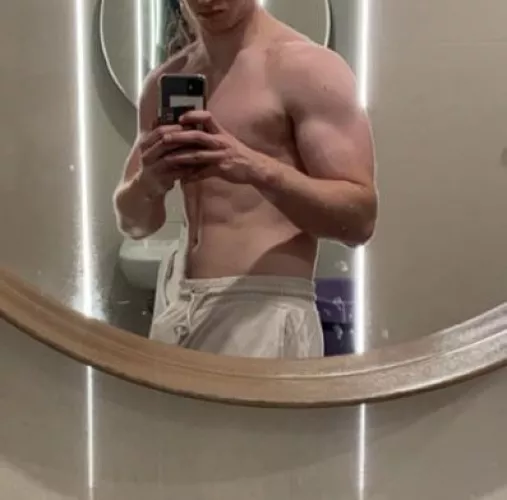 Who wants to see me jerk it?