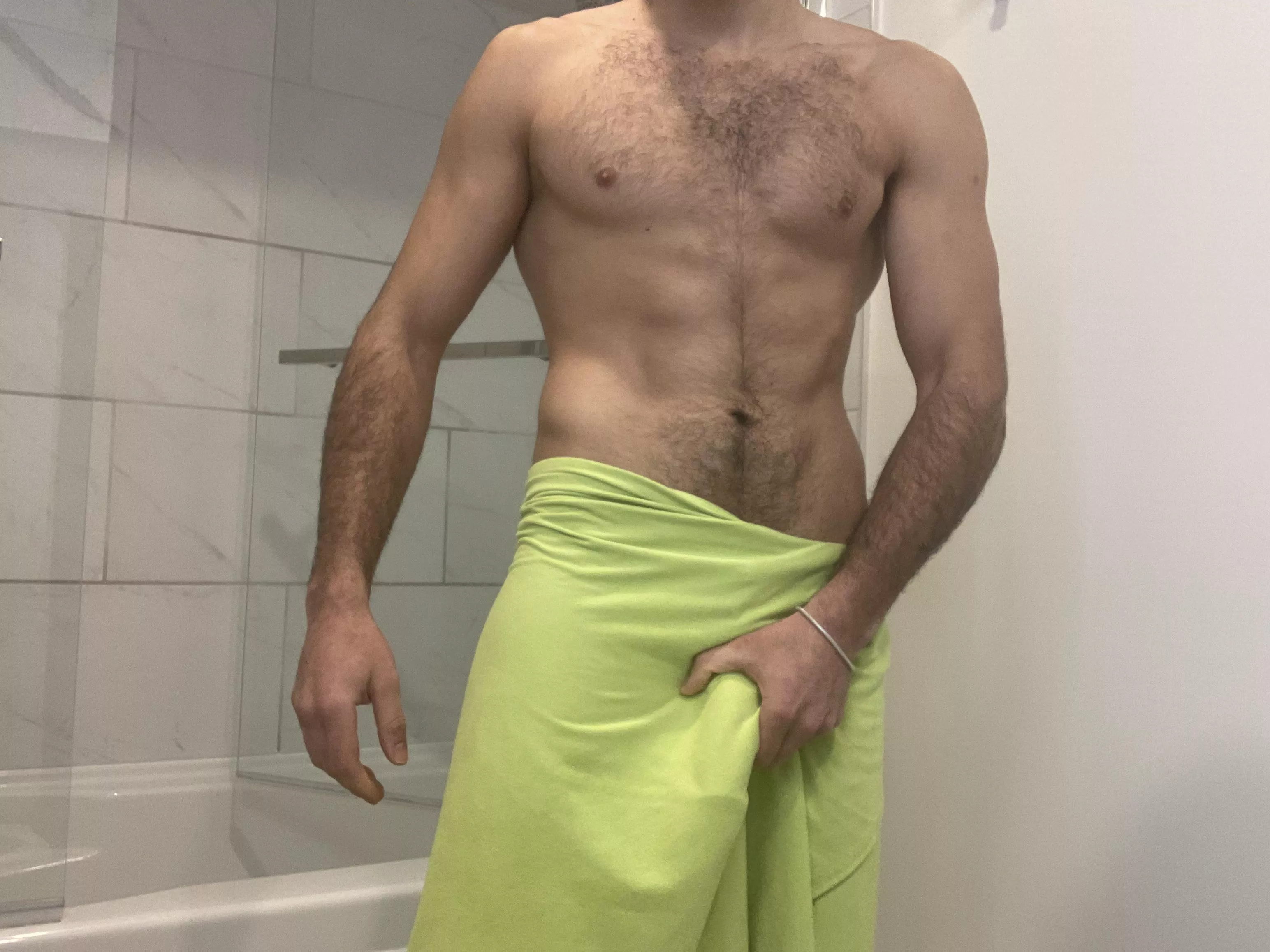 Who wants to see what’s underneath ;) [M]