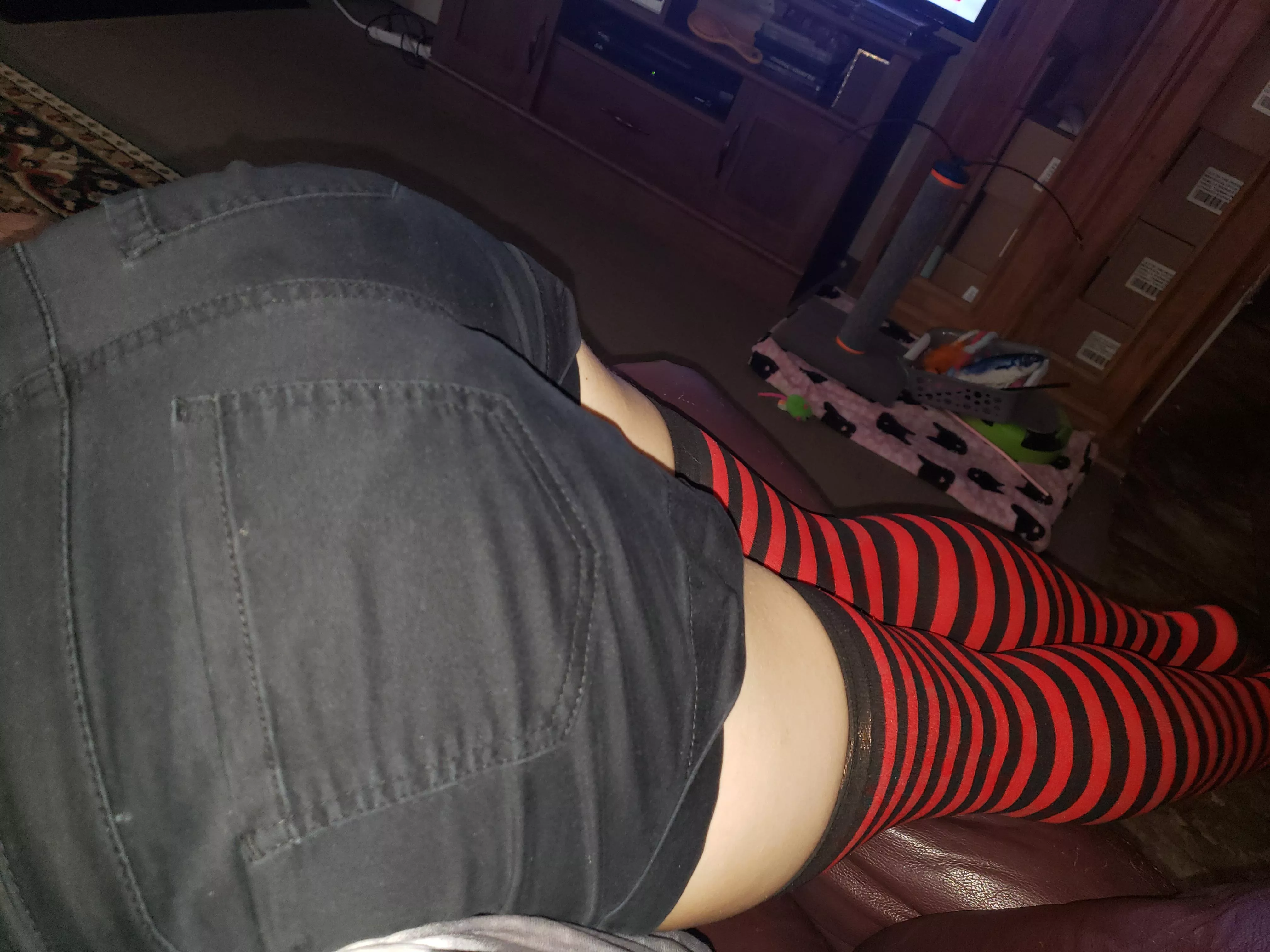 Who wants to smack my ass? Who wants to smack my ass?