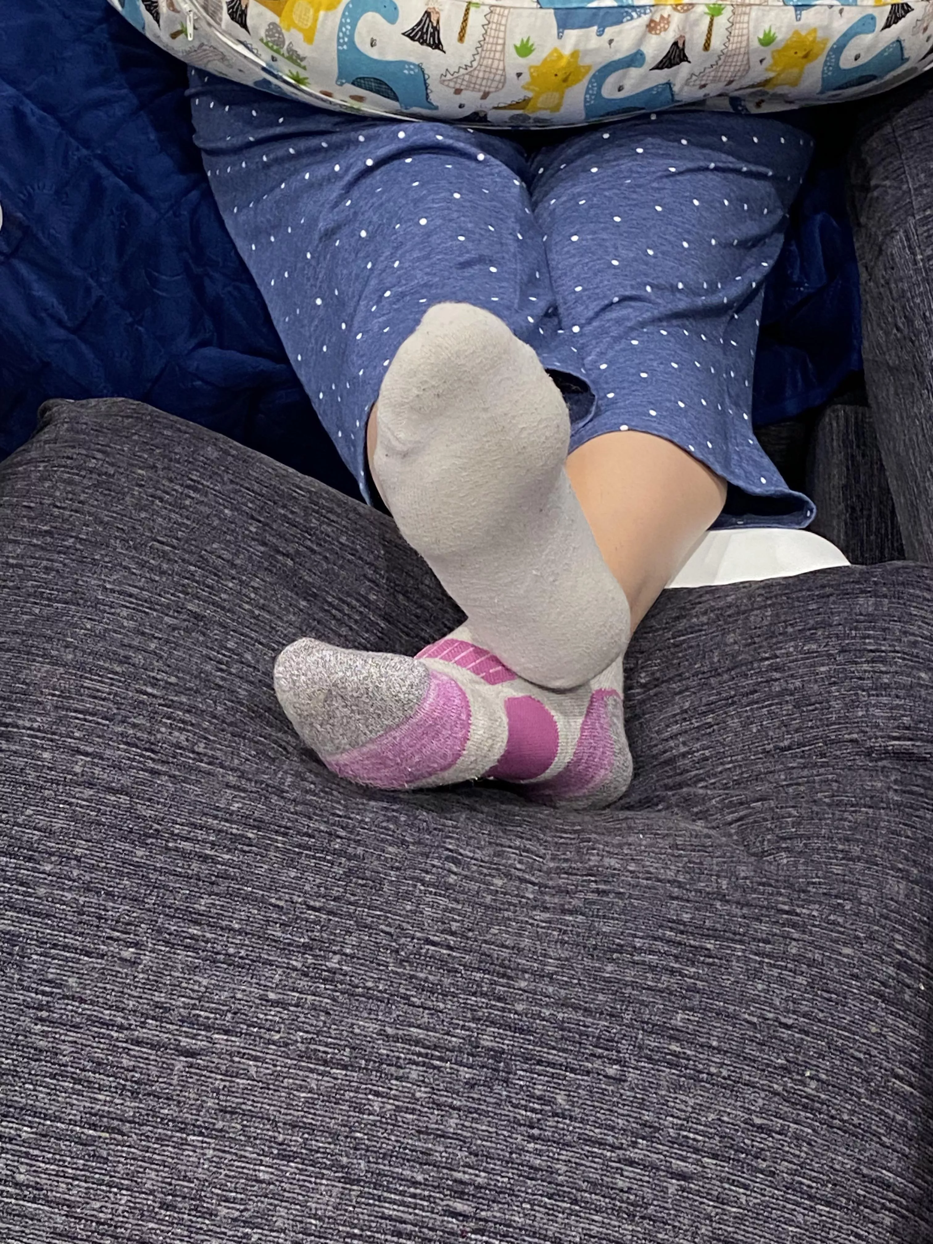 Mismatched Socks Porn - Who wants to sniff my mismatched socks nudes in girlsinanklesocks |  Onlynudes.org