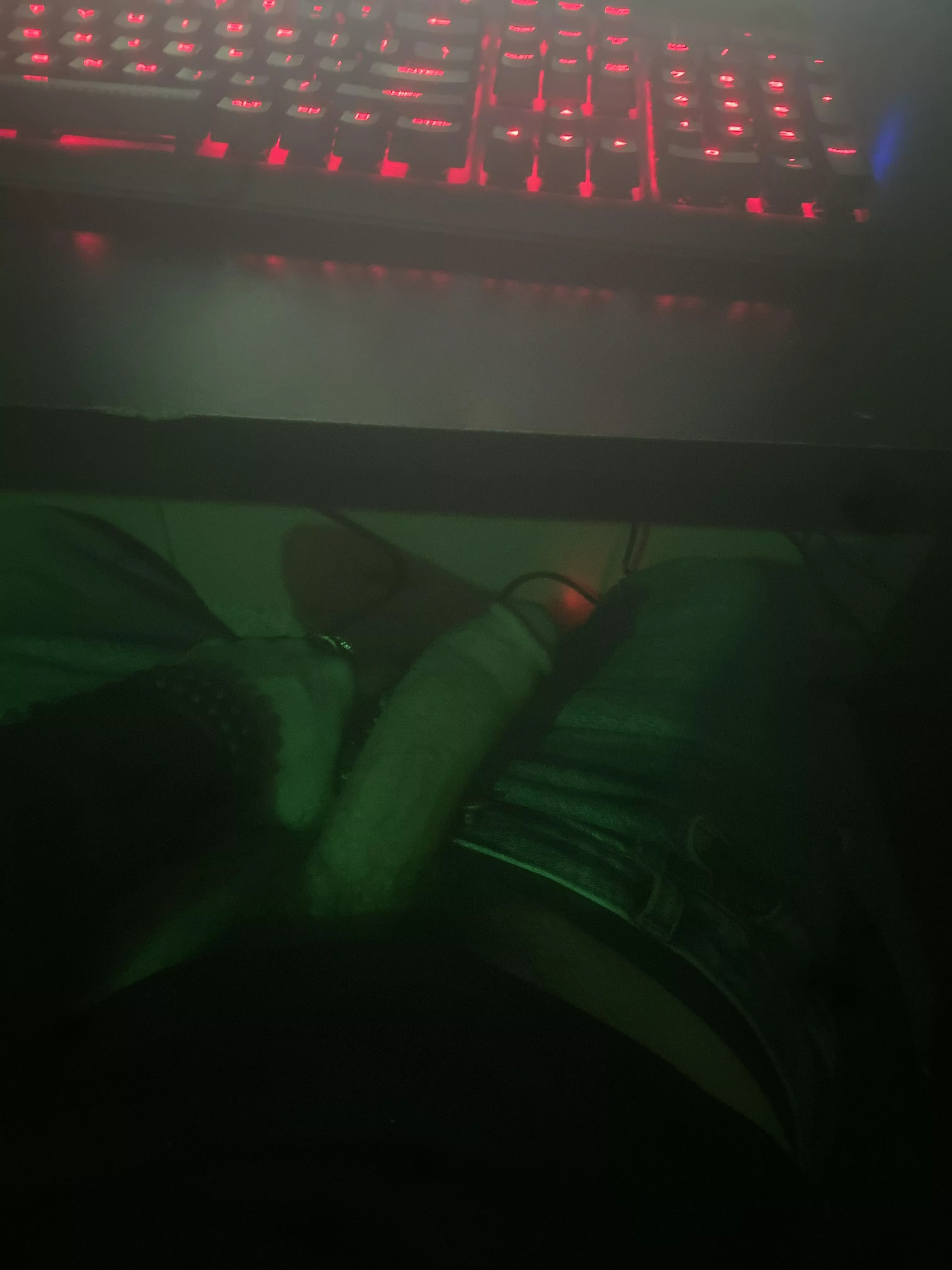 Who wants to support me from under the desk? [22] [m4f]