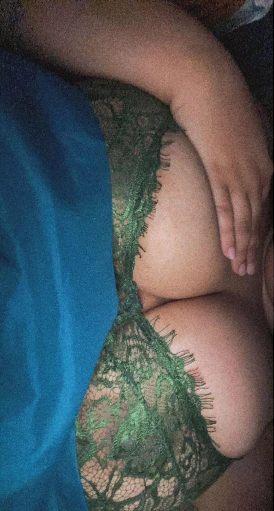 who wants to titty fuck? who wants to titty fuck?