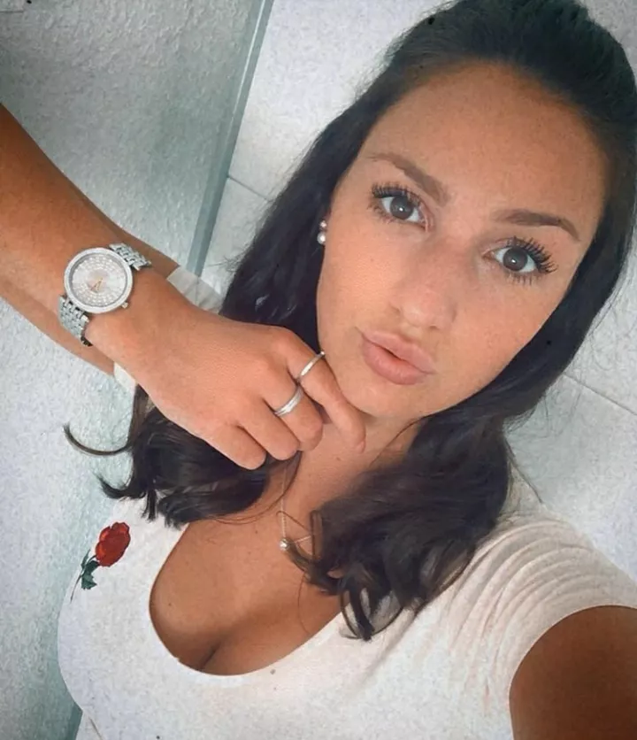 Who wants to tribute her? 🥵 Who wants to tribute her? 🥵