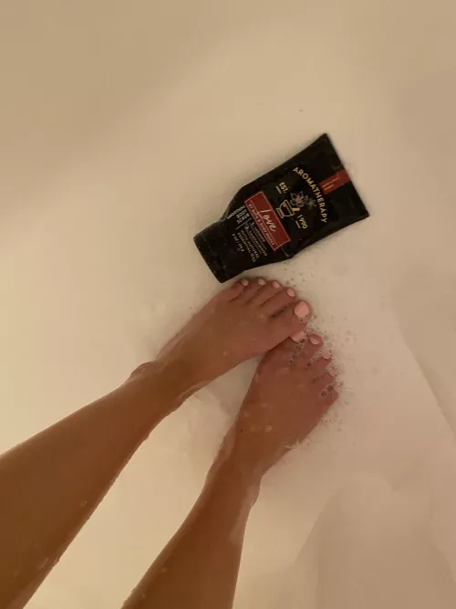 who wants to wash my little feet? who wants to wash my little feet?