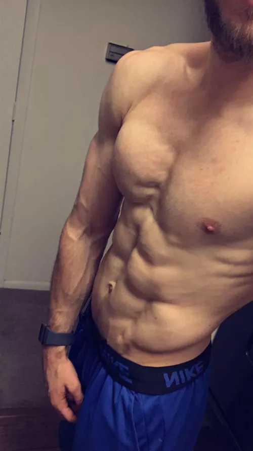 Who wants to workout with (m)e? 😉