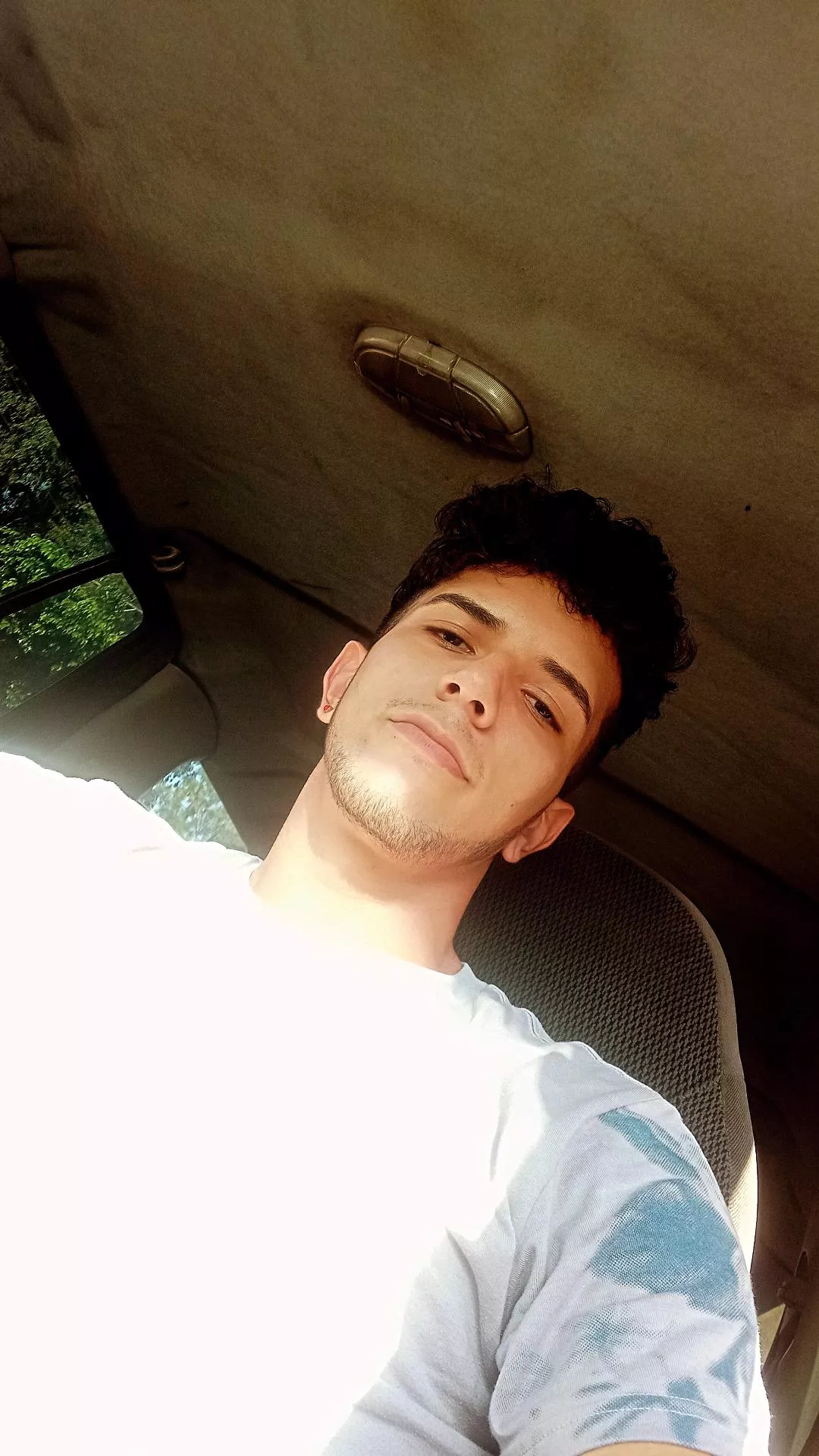 Who will spend February 14 alone?😕