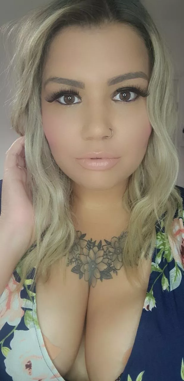 Who would fuck me? Who would fuck me?