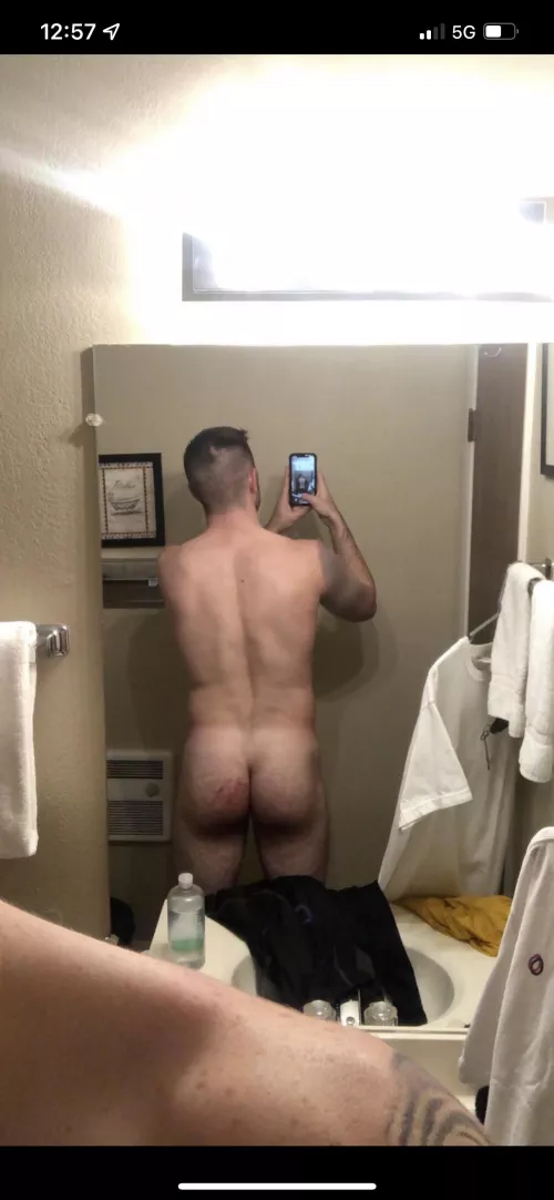 Who would rim me?