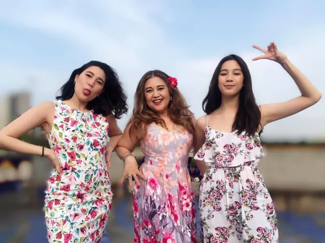 Who would you take to bed with you? [3]