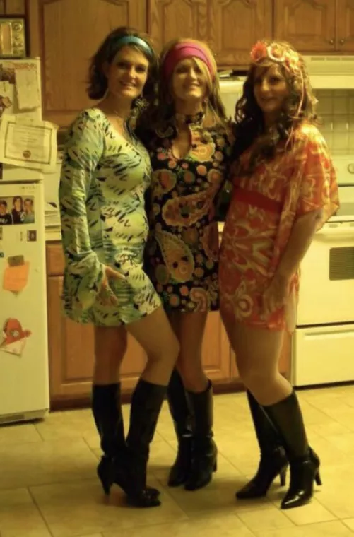Whoโs a milf out of the 3?! Whoโs a milf out of the 3?!