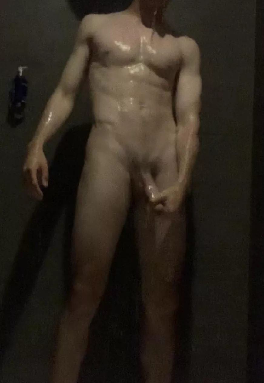 Who’s coming in and having shower sex with me?? Who’s coming in and having shower sex with me??