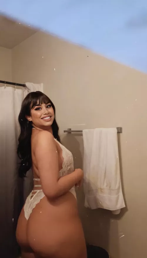 Whoโs cumming first, me or you? Whoโs cumming first, me or you?