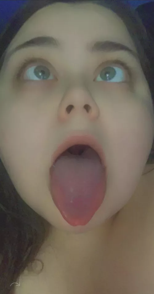 Whoโs deepthroating this greedy little slut? Whoโs deepthroating this greedy little slut?