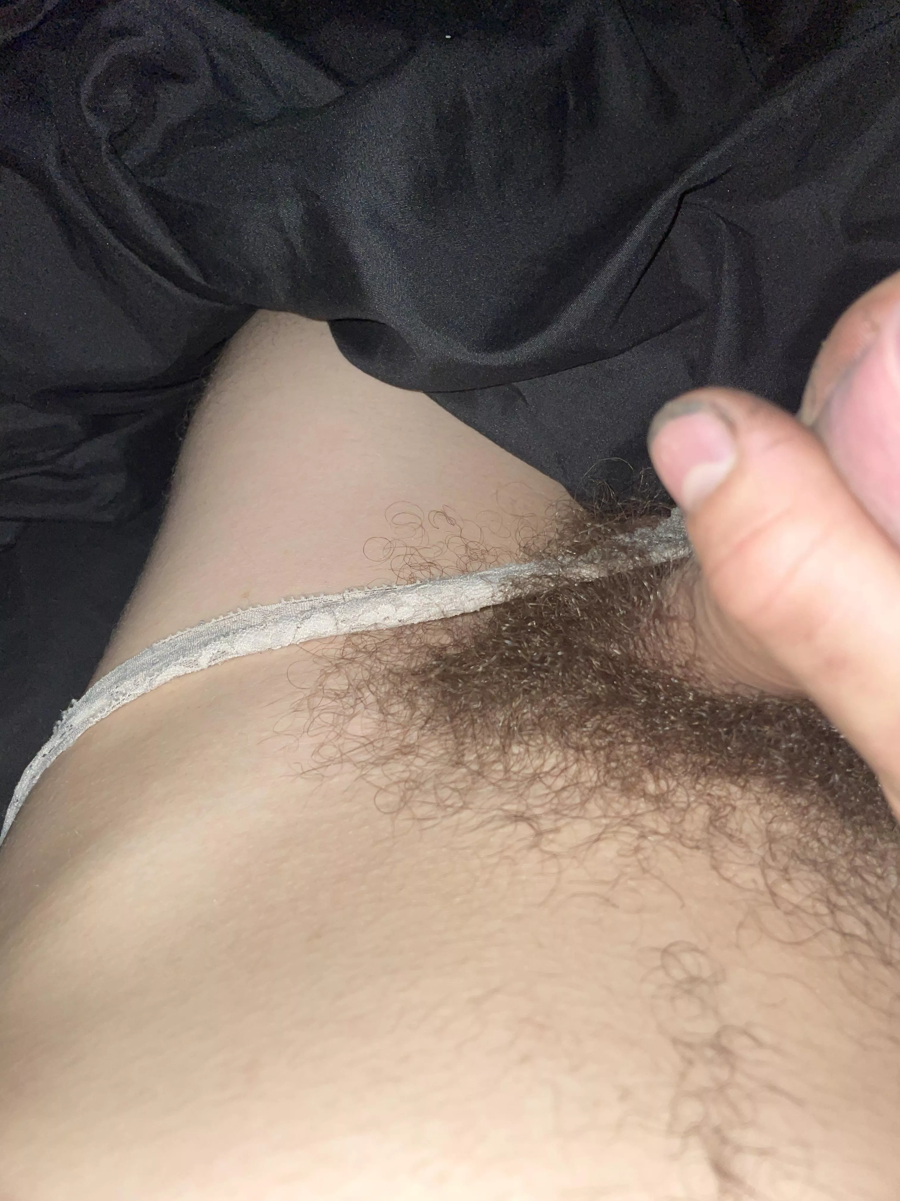 Who’s entertaining me tonight 🤤💦