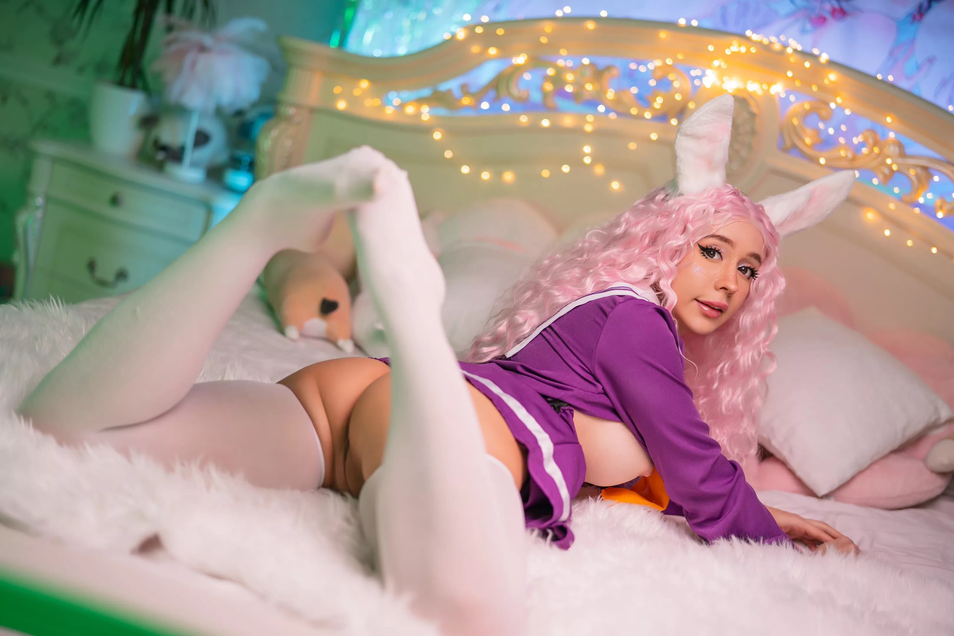 Who's face can I sit on? | Dropped link in comments and in my profile