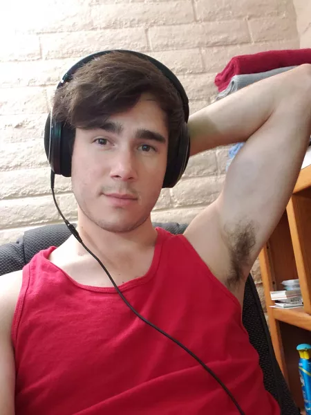 Who's gaming this evening? Who's gaming this evening?