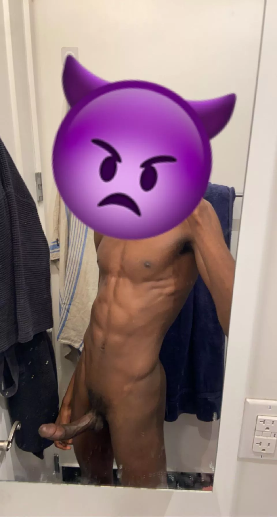 who’s getting on their knees first? 🤔