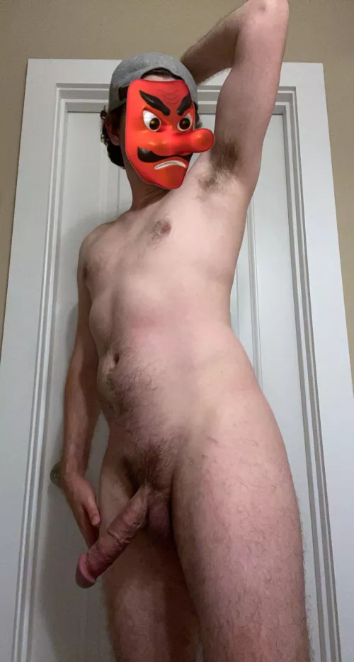 Whoβs going to tame me?? DMs open :)